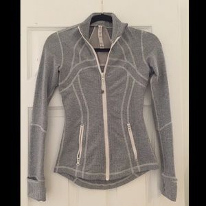 Lululemon zip up Define Jacket XS, Size 4
